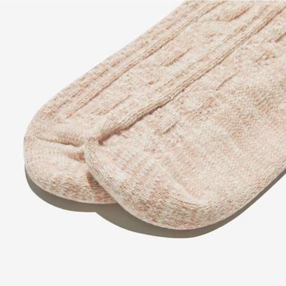 Pudus Over-the-knee Sweater Socks - Picture 2 of 4